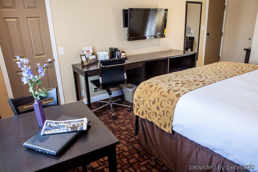 Marinwood Inn & Suites Новато Экстерьер фото