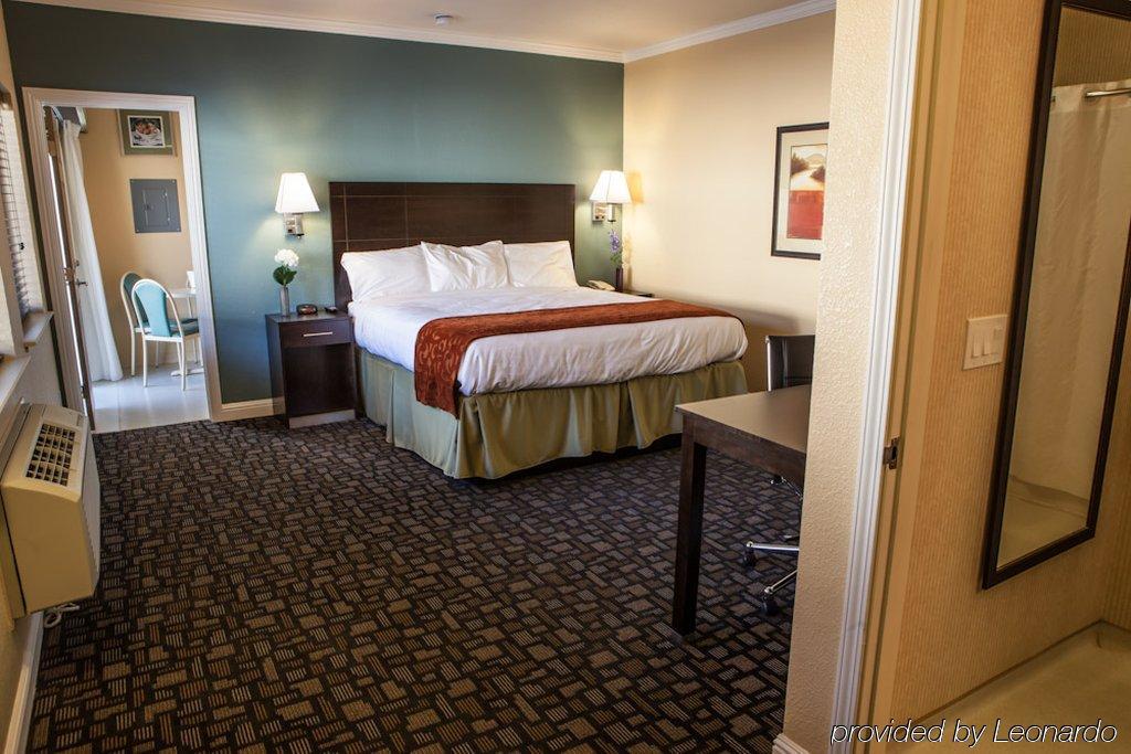 Marinwood Inn & Suites Новато Экстерьер фото