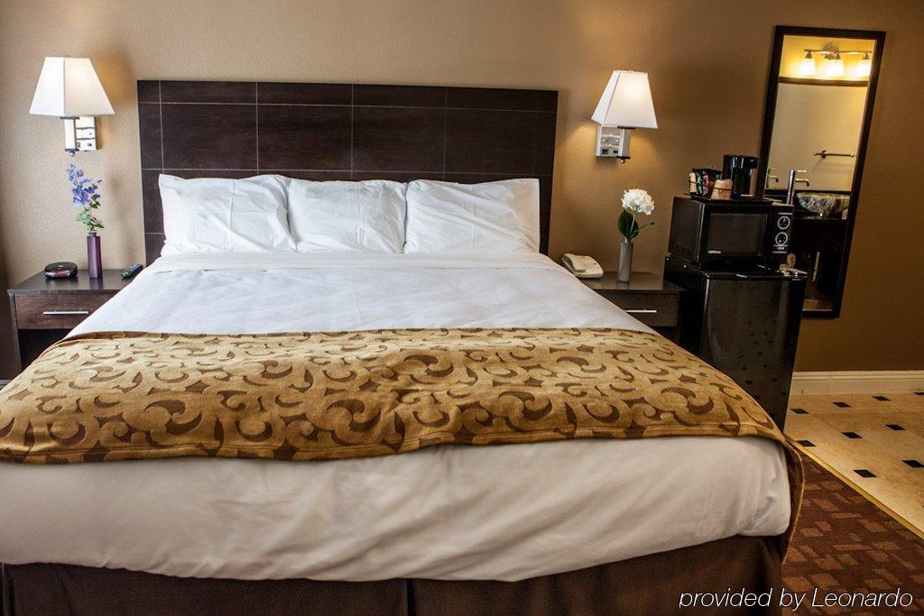 Marinwood Inn & Suites Новато Экстерьер фото