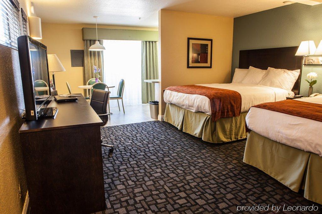 Marinwood Inn & Suites Новато Экстерьер фото